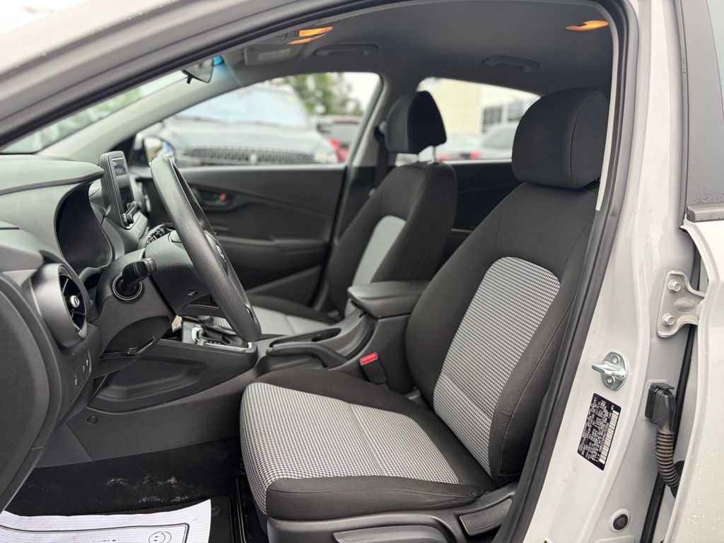 Used 2022 Hyundai Kona SE AWD/4WD image 17