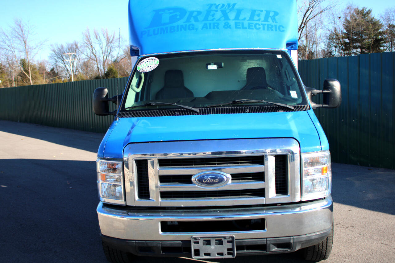 Used 2014 Ford E-350 and Econoline 350 Super Duty image 2