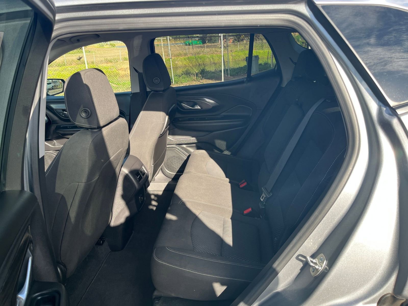 Used 2024 GMC Terrain SLE image 21