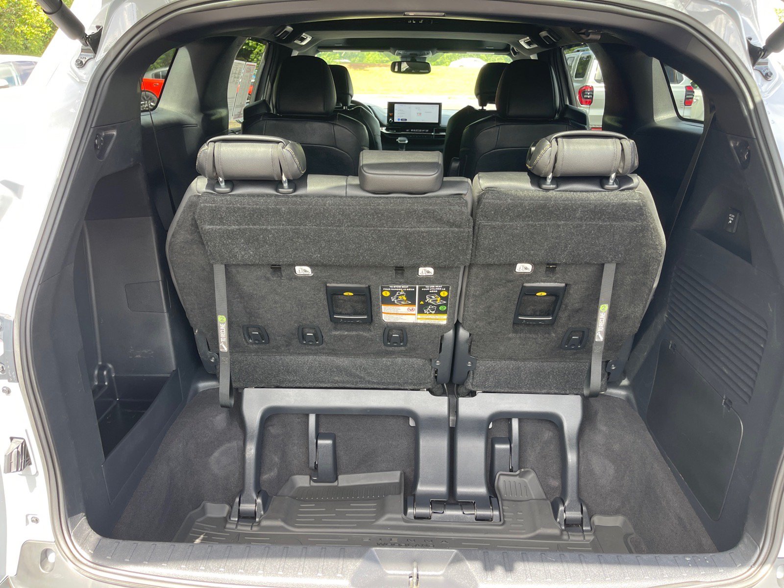 Used 2025 Toyota Sienna XLE Woodland Edition AWD/4WD image 16