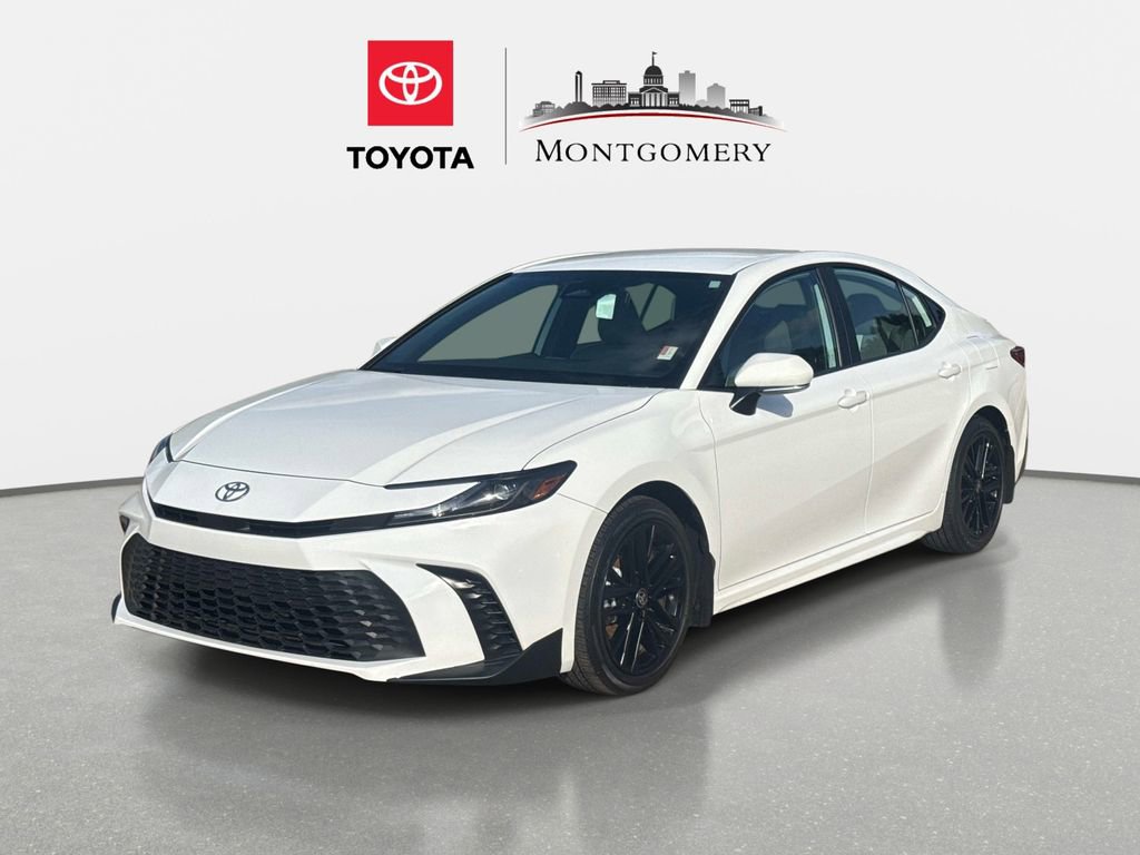 Used 2025 Toyota Camry SE FWD image 7
