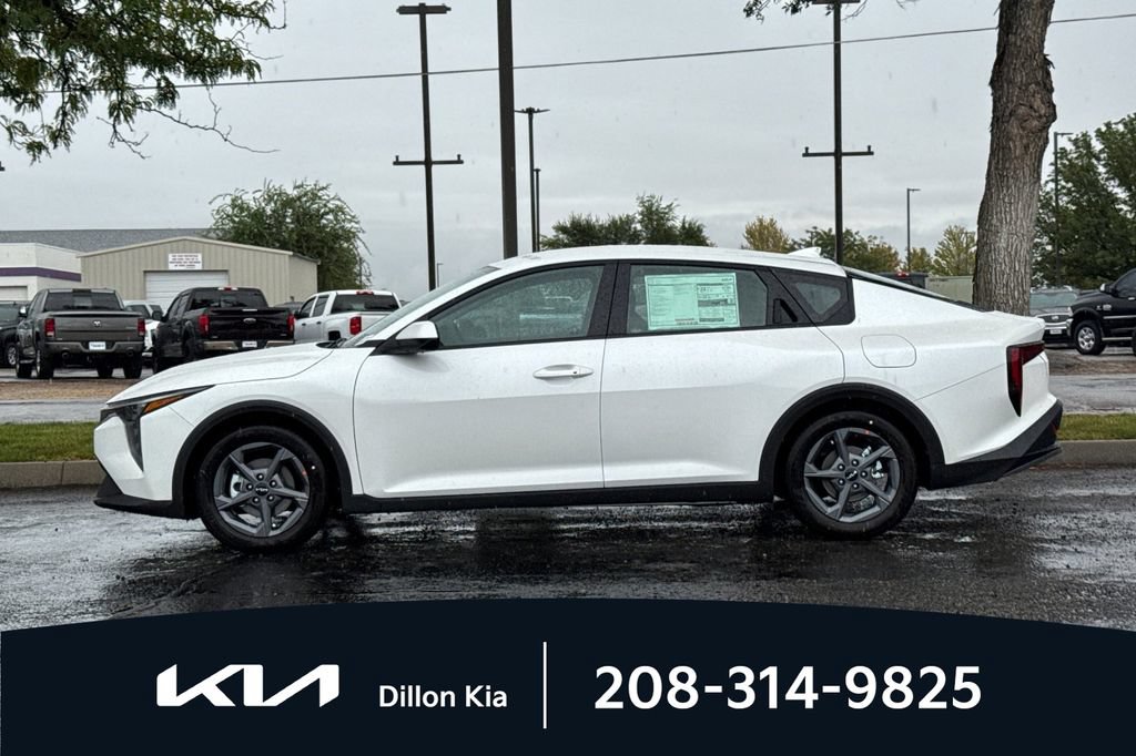 New 2026 Kia K4 FWD image 10