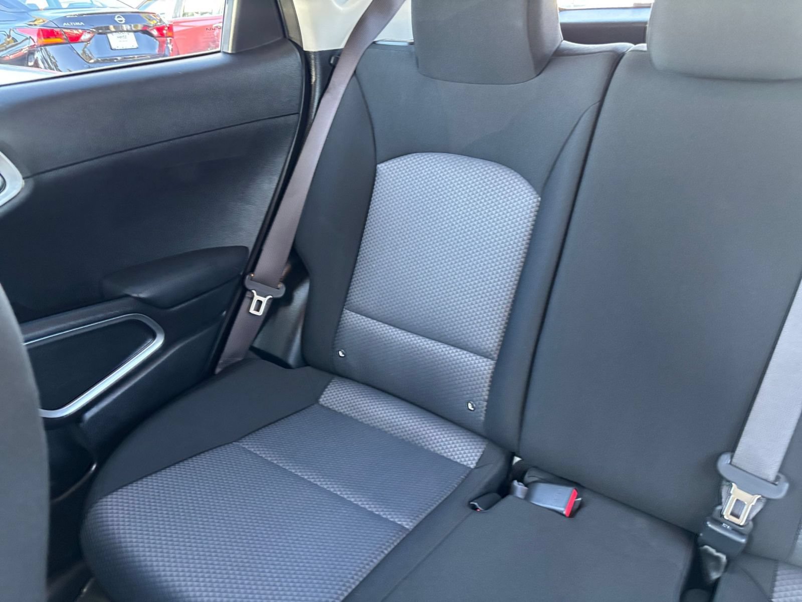 Used 2025 Kia Soul LX w/ LX Technology Package FWD image 37