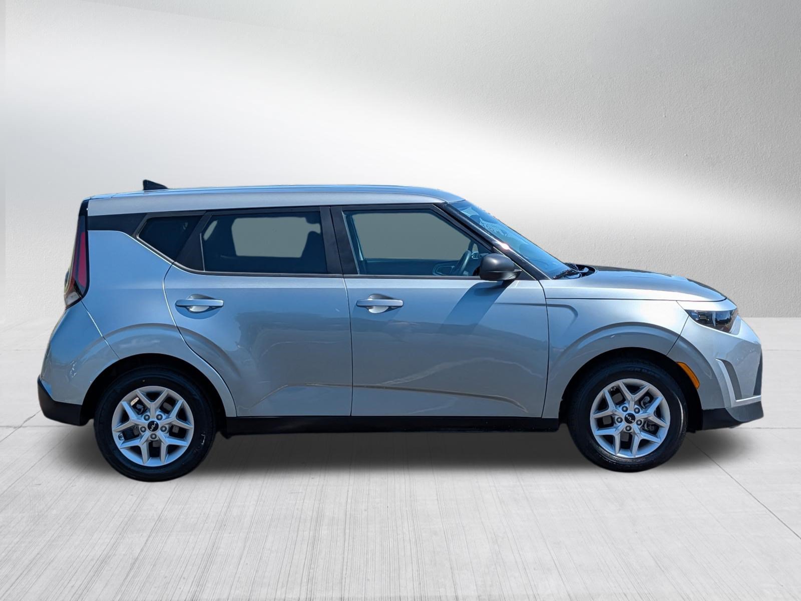 Certified 2023 Kia Soul LX w/ Option Group 015 FWD image 8
