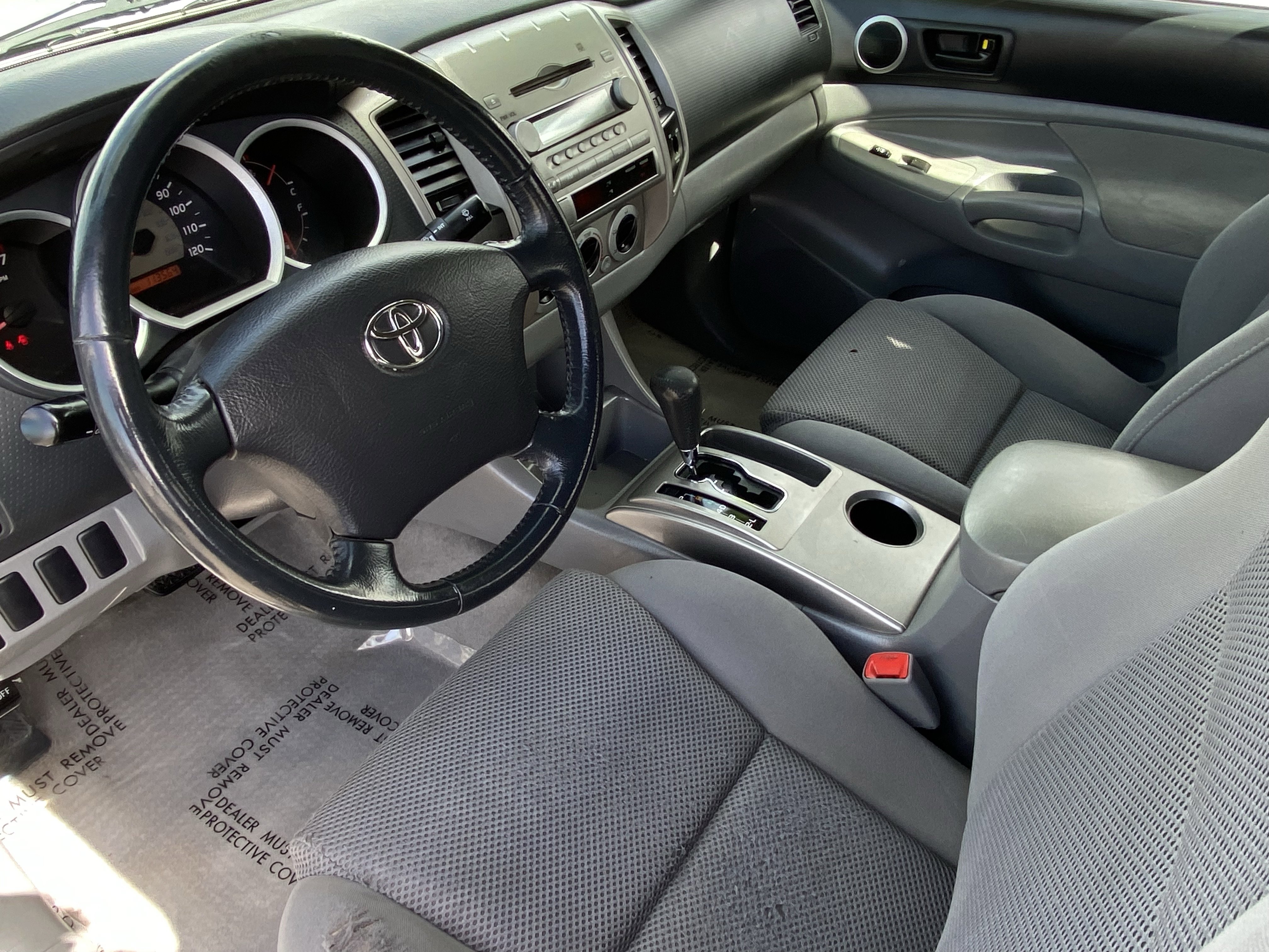 Used 2005 Toyota Tacoma PreRunner image 25