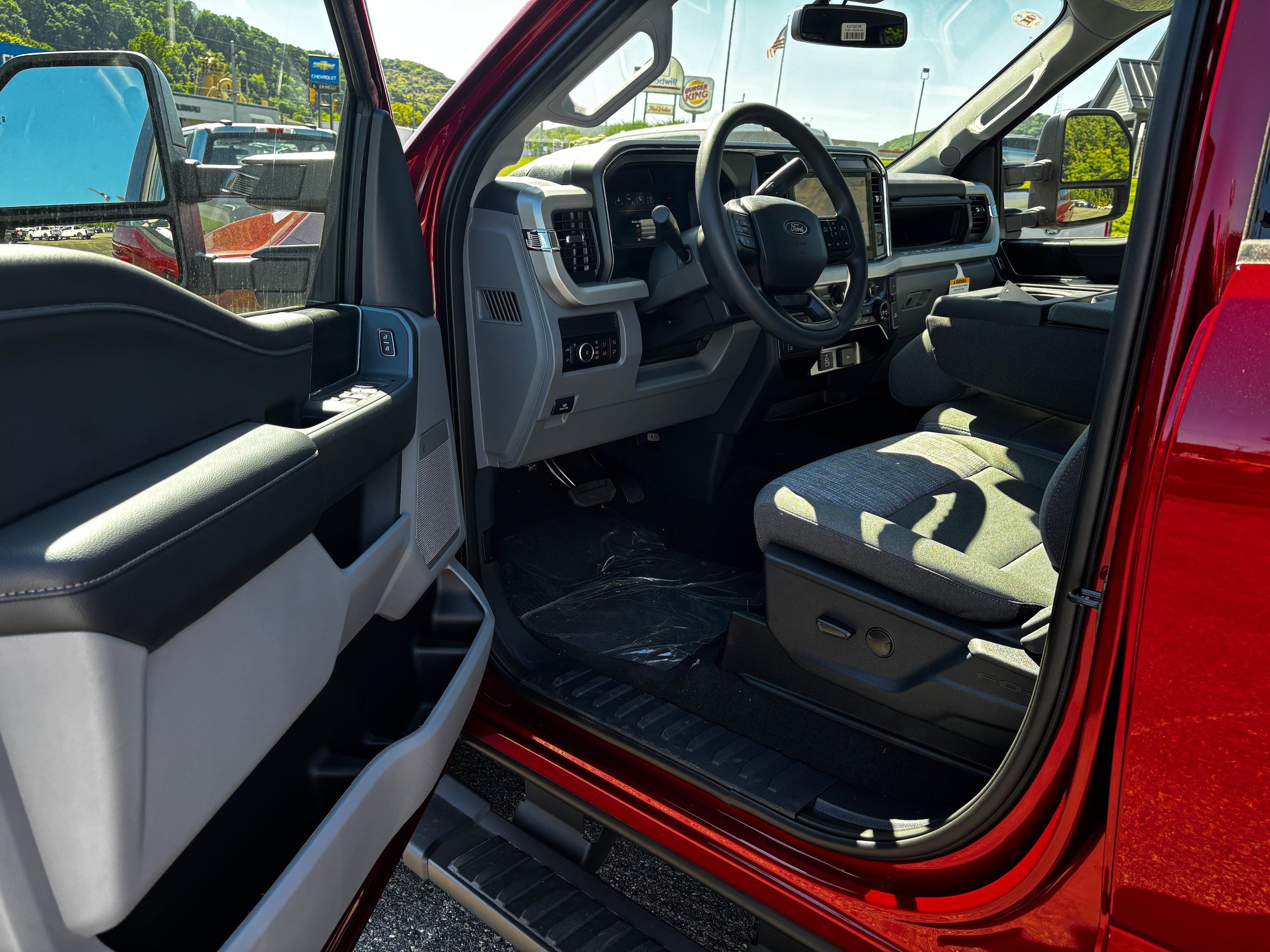 New 2027 Ford F250 XLT w/ XLT Premium Package AWD/4WD image 10