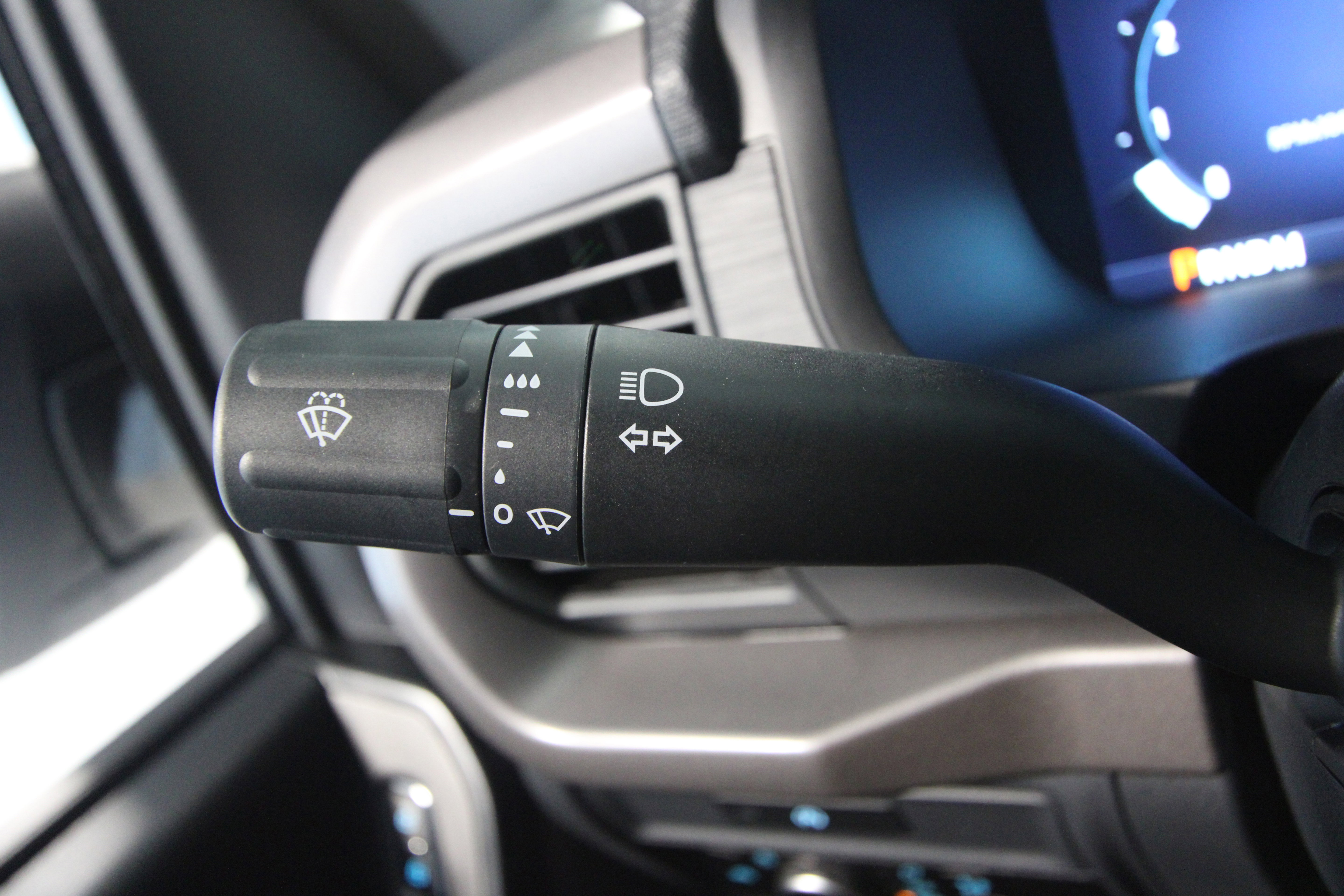 New 2025 Ford F150 XL w/ Equipment Group 103A High image 10