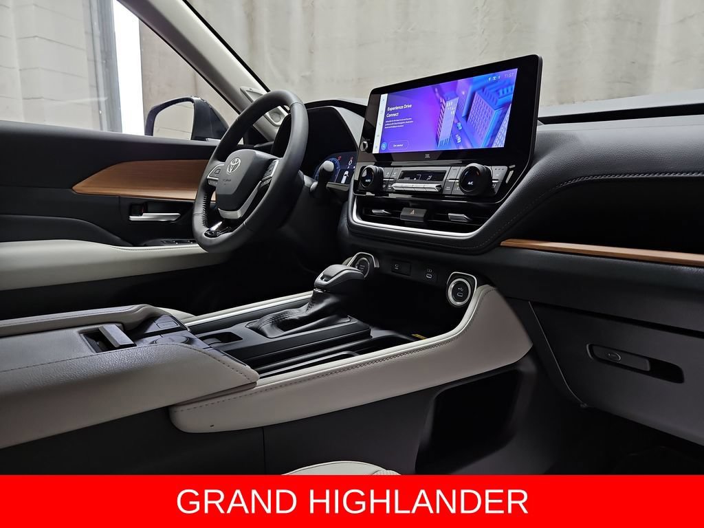 New 2026 Toyota Grand Highlander AWD image 31