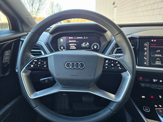 Used 2024 Audi Q4 e-tron Premium Plus image 21