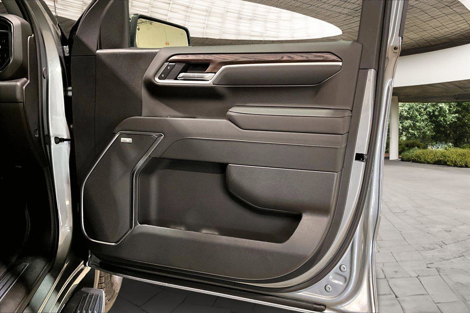 New 2026 GMC Sierra 1500 SLT w/ SLT Premium Plus Package image 14