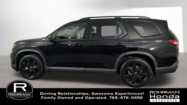 Used 2025 Honda Pilot Black Edition image 6