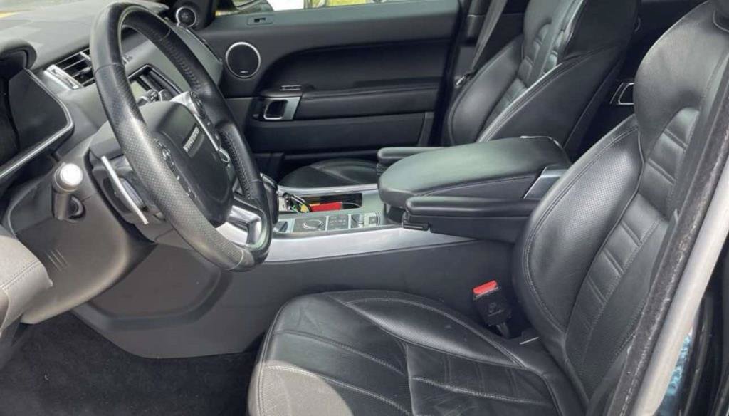 Used 2016 Land Rover Range Rover Sport HST AWD/4WD image 2