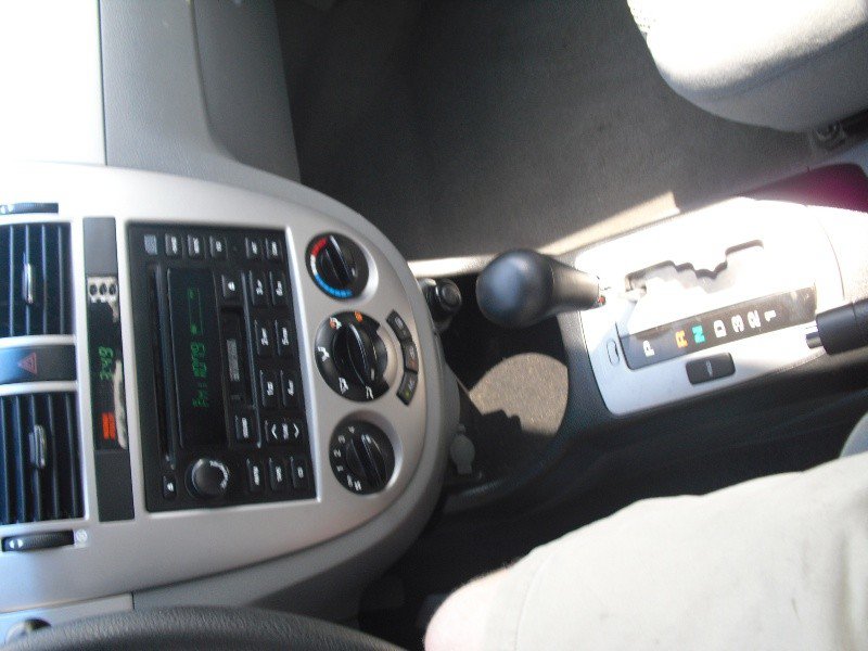 Used 2006 Suzuki Forenza Sedan FWD image 6