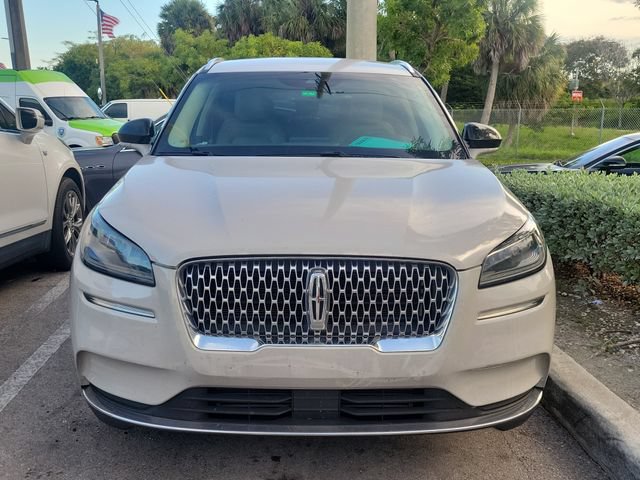 Certified 2022 Lincoln Corsair FWD image 2