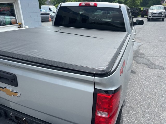 Used 2018 Chevrolet Silverado 1500 LT w/ All Star Edition image 6