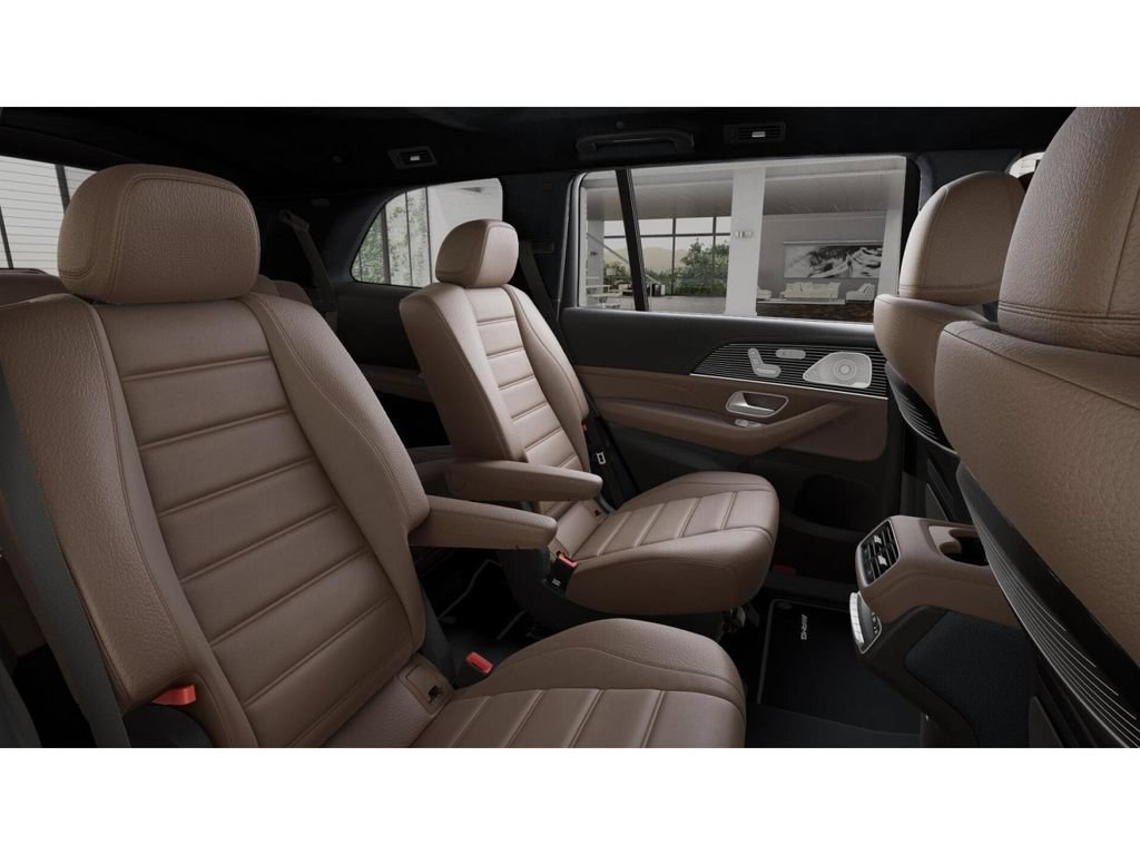 New 2026 Mercedes-Benz GLS 580 4MATIC image 5