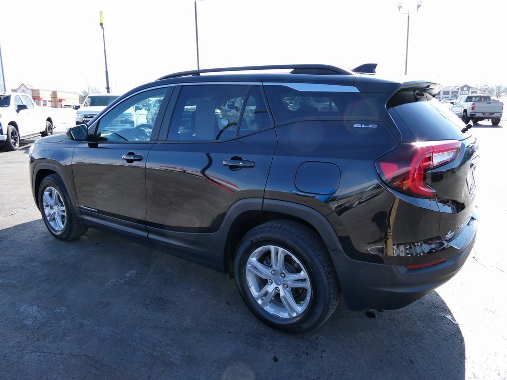 Certified 2022 GMC Terrain SLE w/ Driver Convenience Package image 7