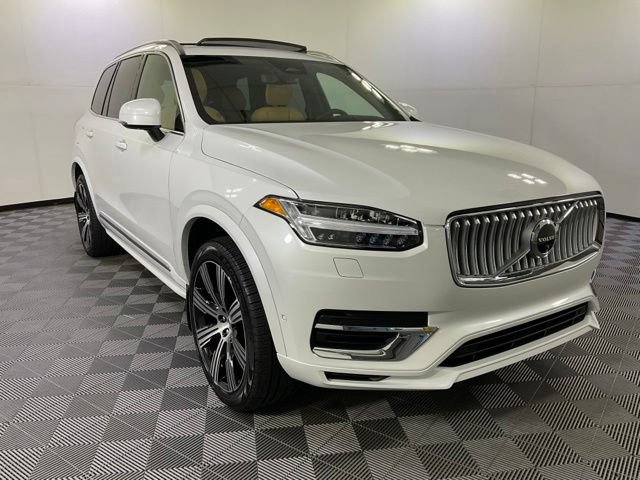 Certified 2025 Volvo XC90 T8 Ultra w/ Protection Package AWD/4WD image 3