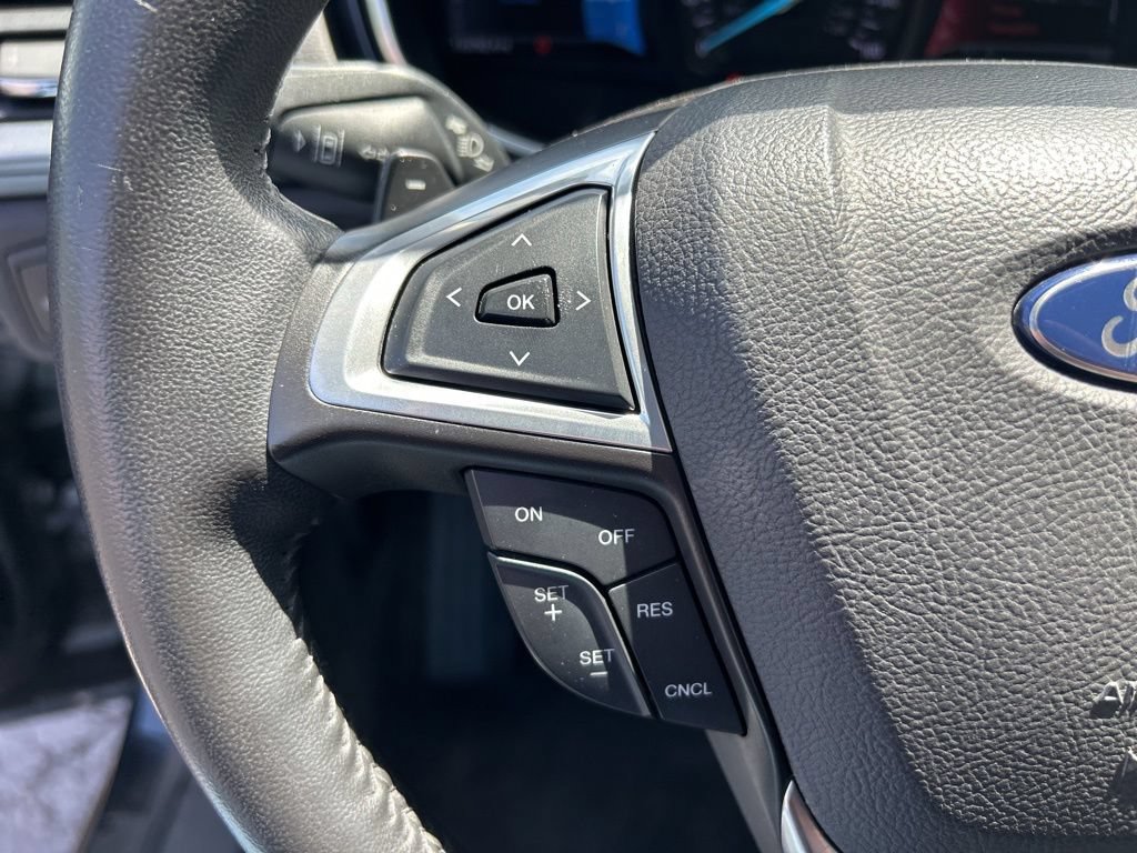 Used 2013 Ford Fusion Titanium w/ Titanium Driver Assist Pkg FWD image 22