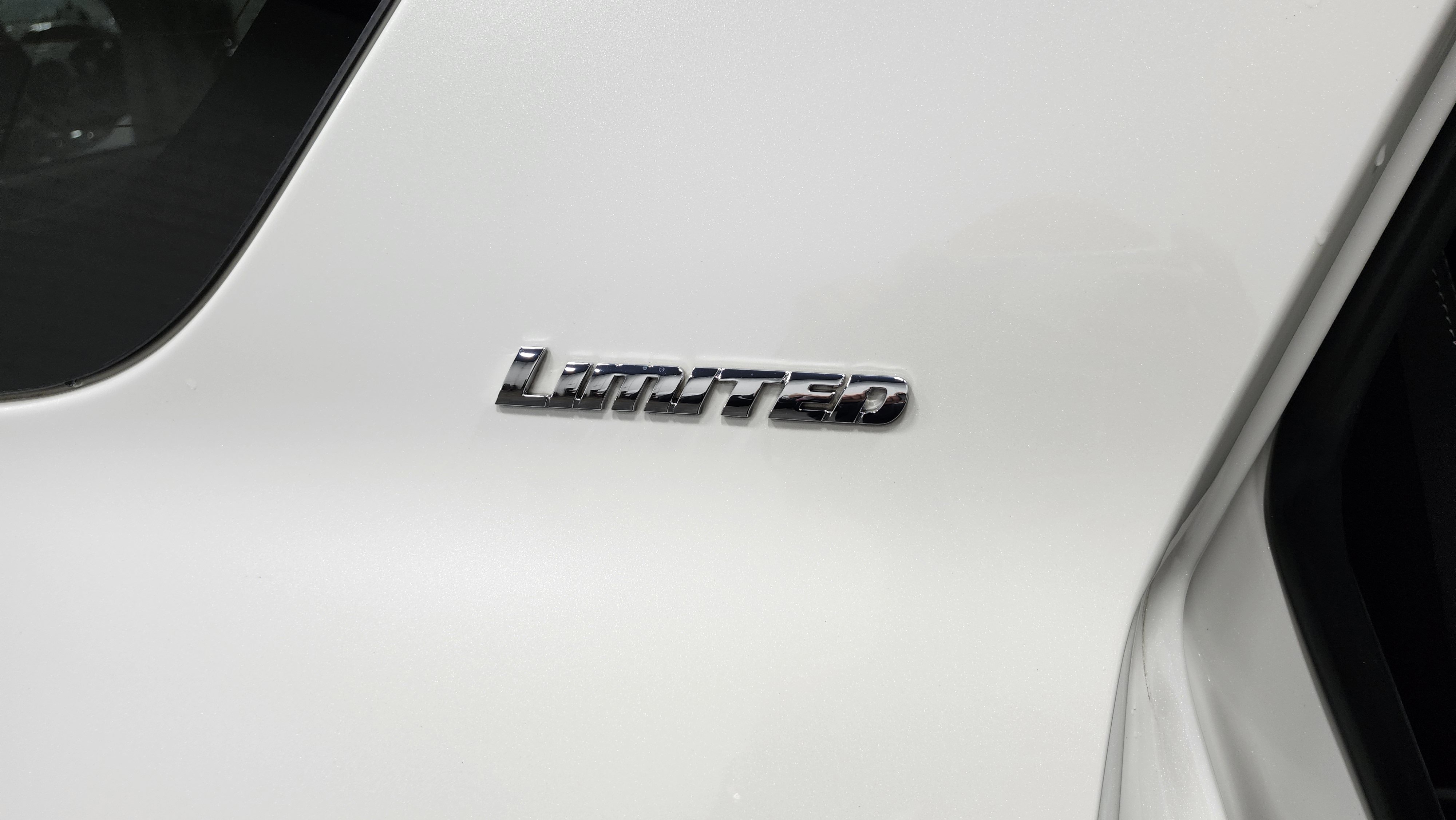 Used 2023 Toyota 4Runner Limited image 19