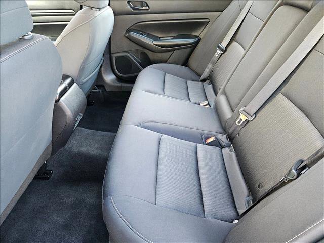 Used 2024 Nissan Altima 2.5 SV image 15