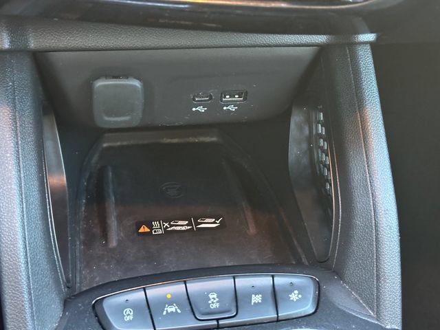 Used 2025 Chevrolet TrailBlazer RS w/ Convenience Package FWD image 24
