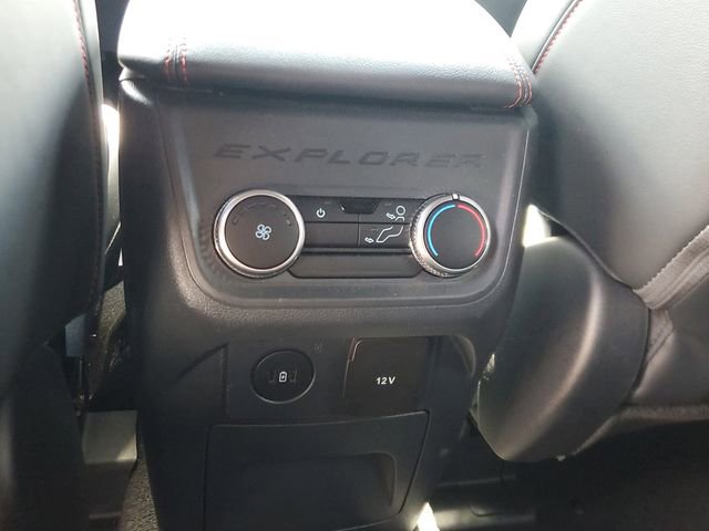 Used 2025 Ford Explorer ST-Line image 13