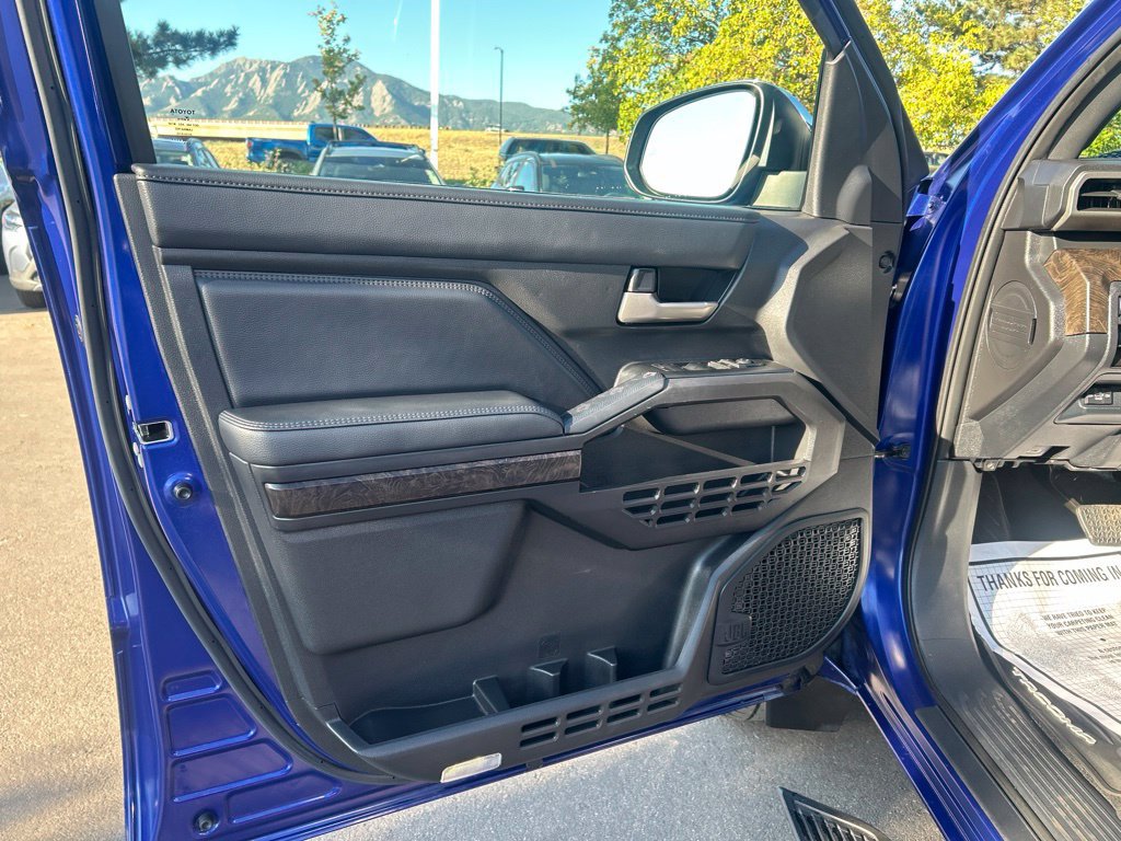 Used 2024 Toyota Tacoma Limited w/ Limited Package (LT) AWD/4WD image 22
