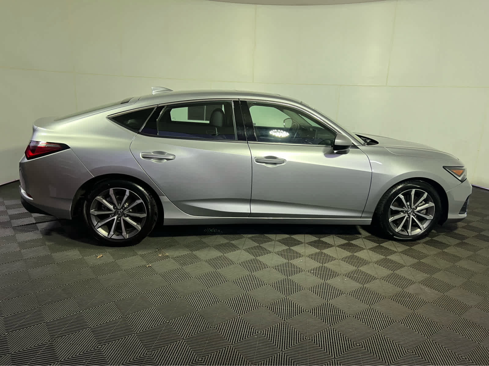 Used 2025 Acura Integra FWD image 8