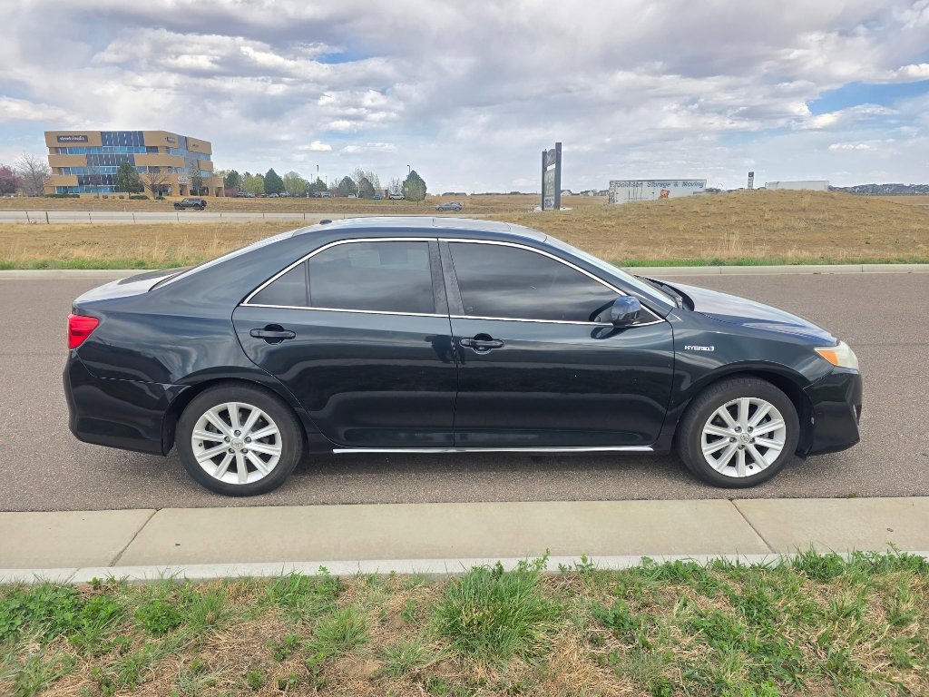 Used 2013 Toyota Camry XLE w/ Convenience Pkg image 6