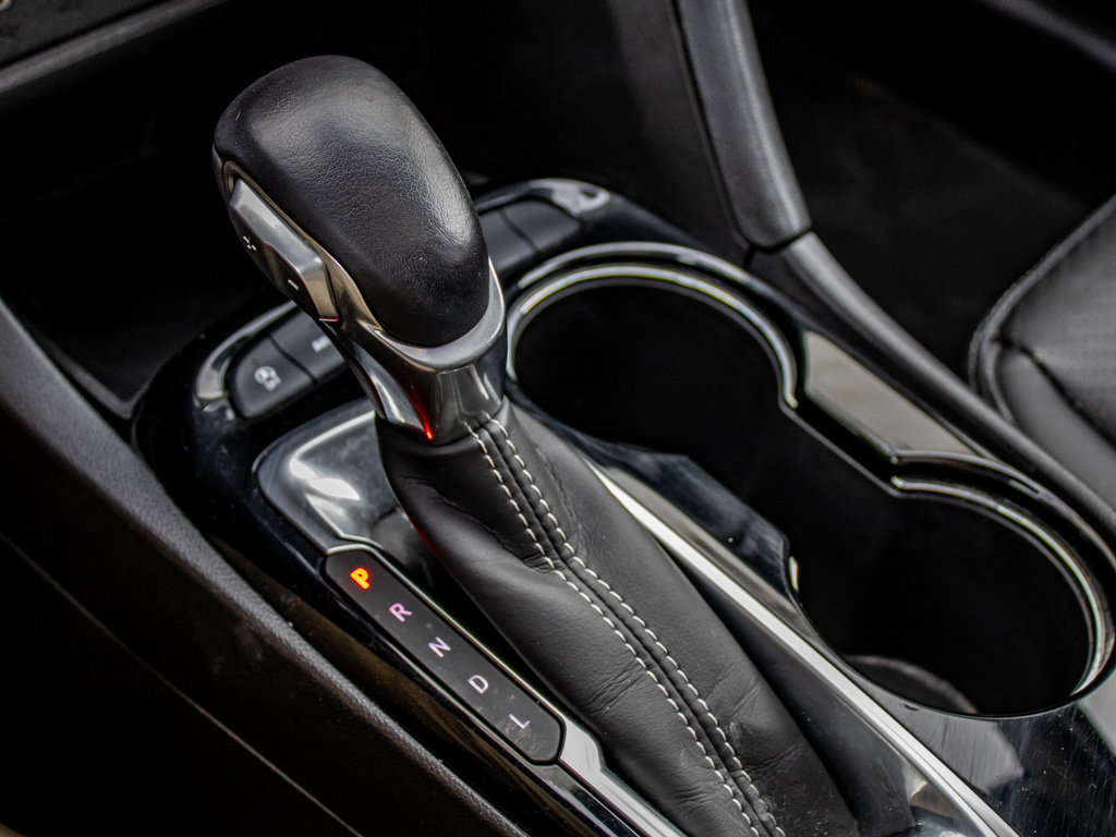 Used 2022 Buick Encore GX Essence w/ Experience Buick Package image 30