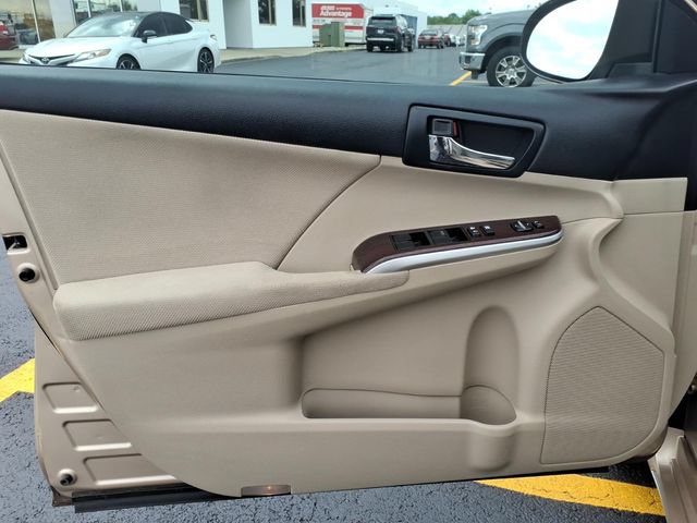 Used 2012 Toyota Camry XLE FWD image 3