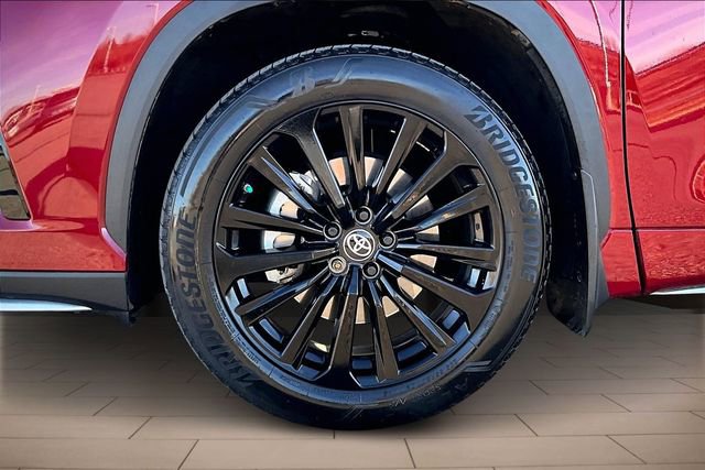 Used 2023 Toyota Highlander XSE image 9