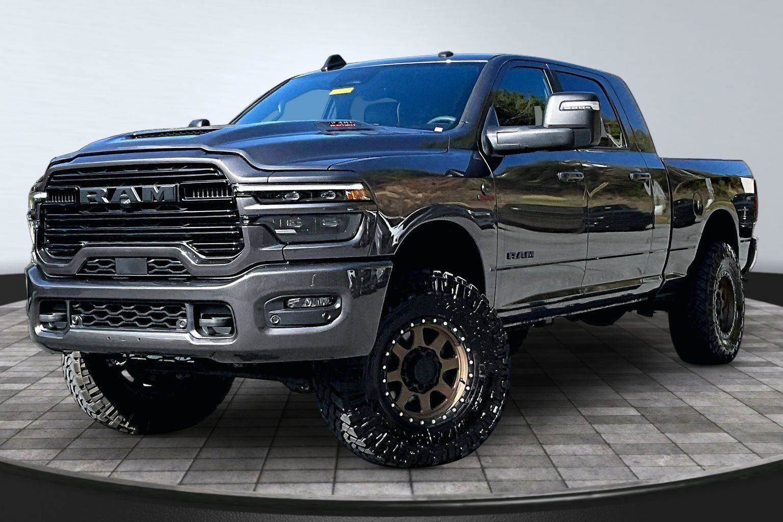 Used 2025 RAM 3500 Laramie w/ Night Edition image 13