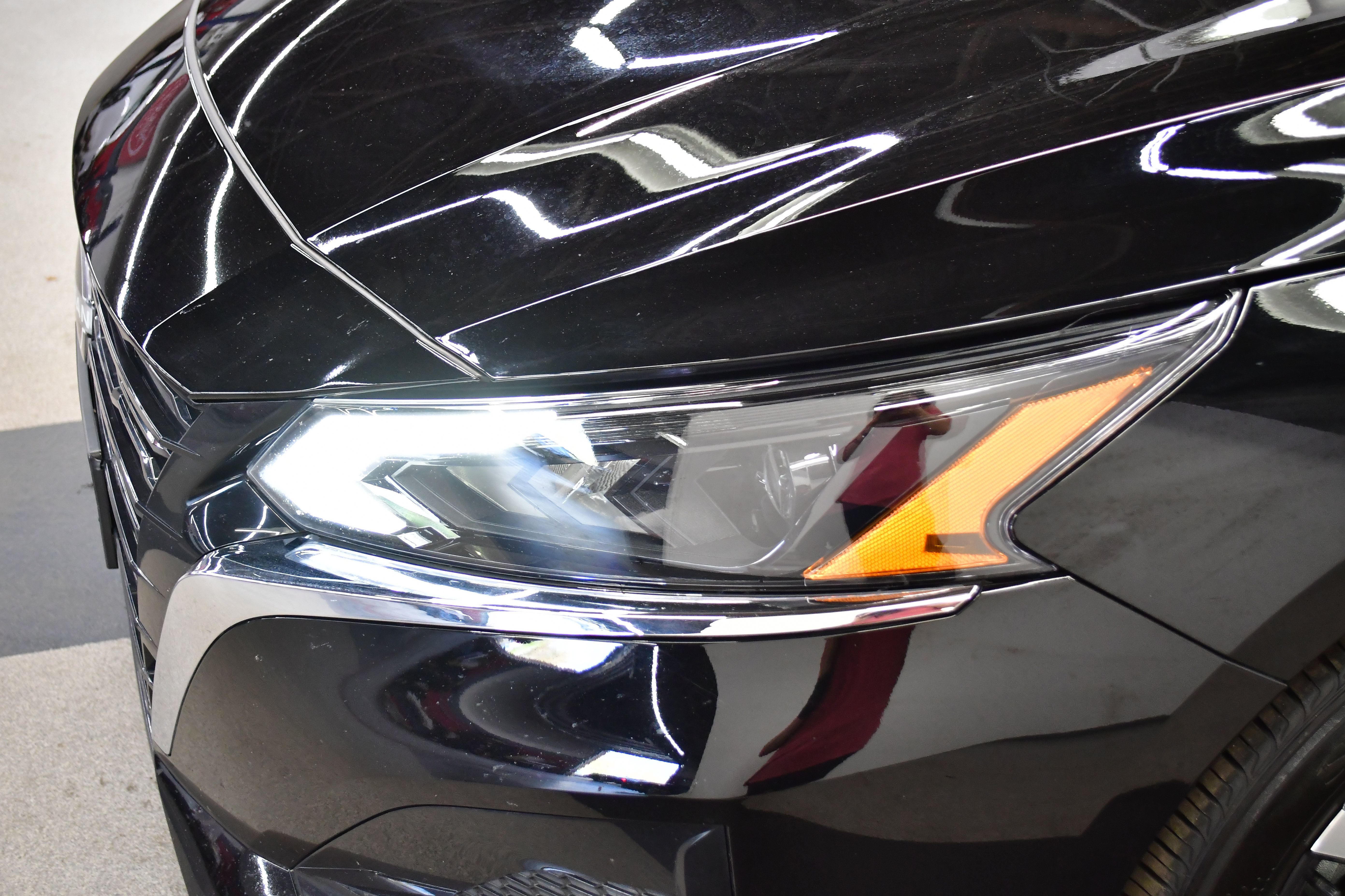 Used 2025 Nissan Altima 2.5 SV FWD image 31