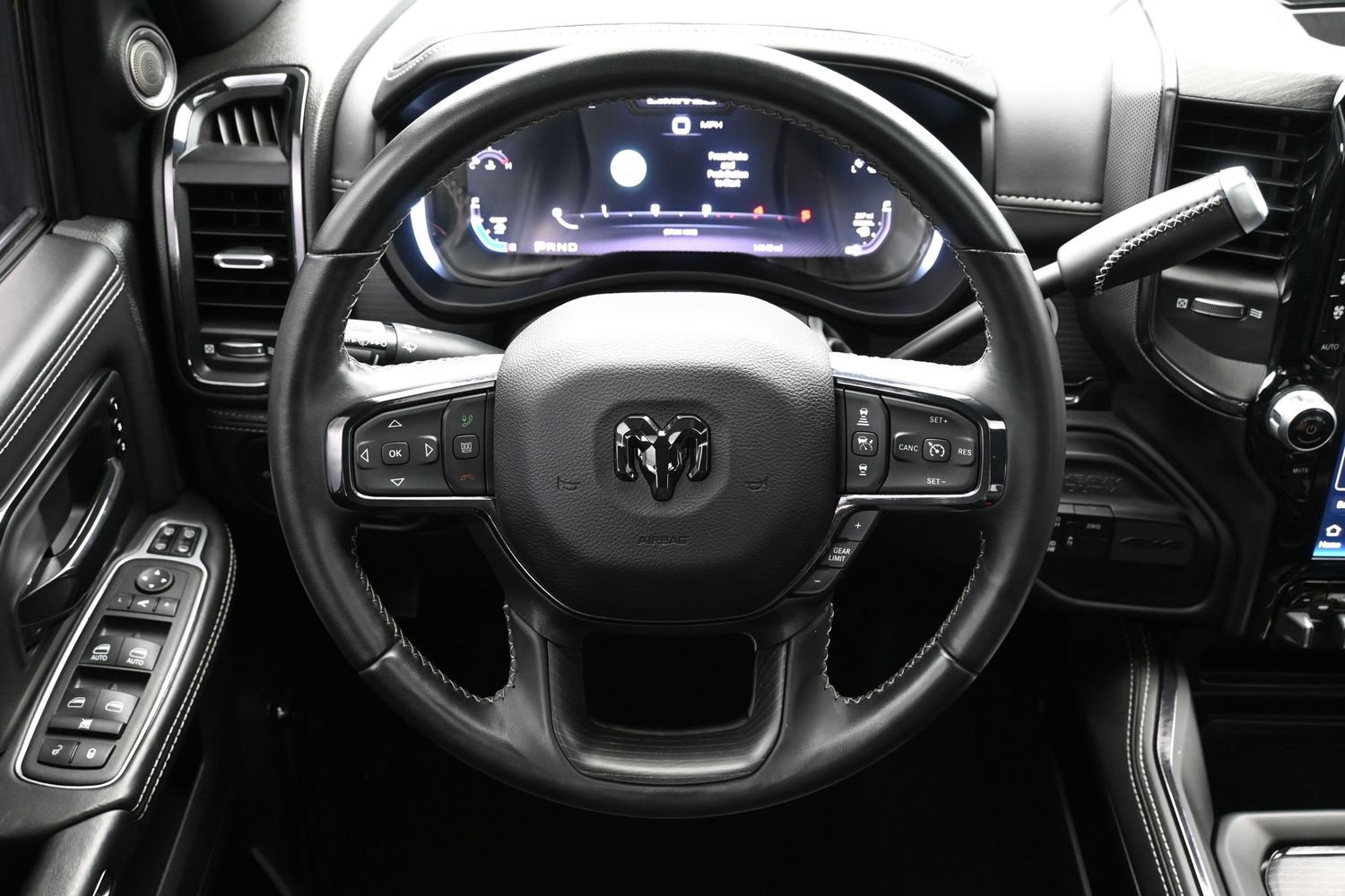 Used 2024 RAM 2500 Limited AWD/4WD image 15