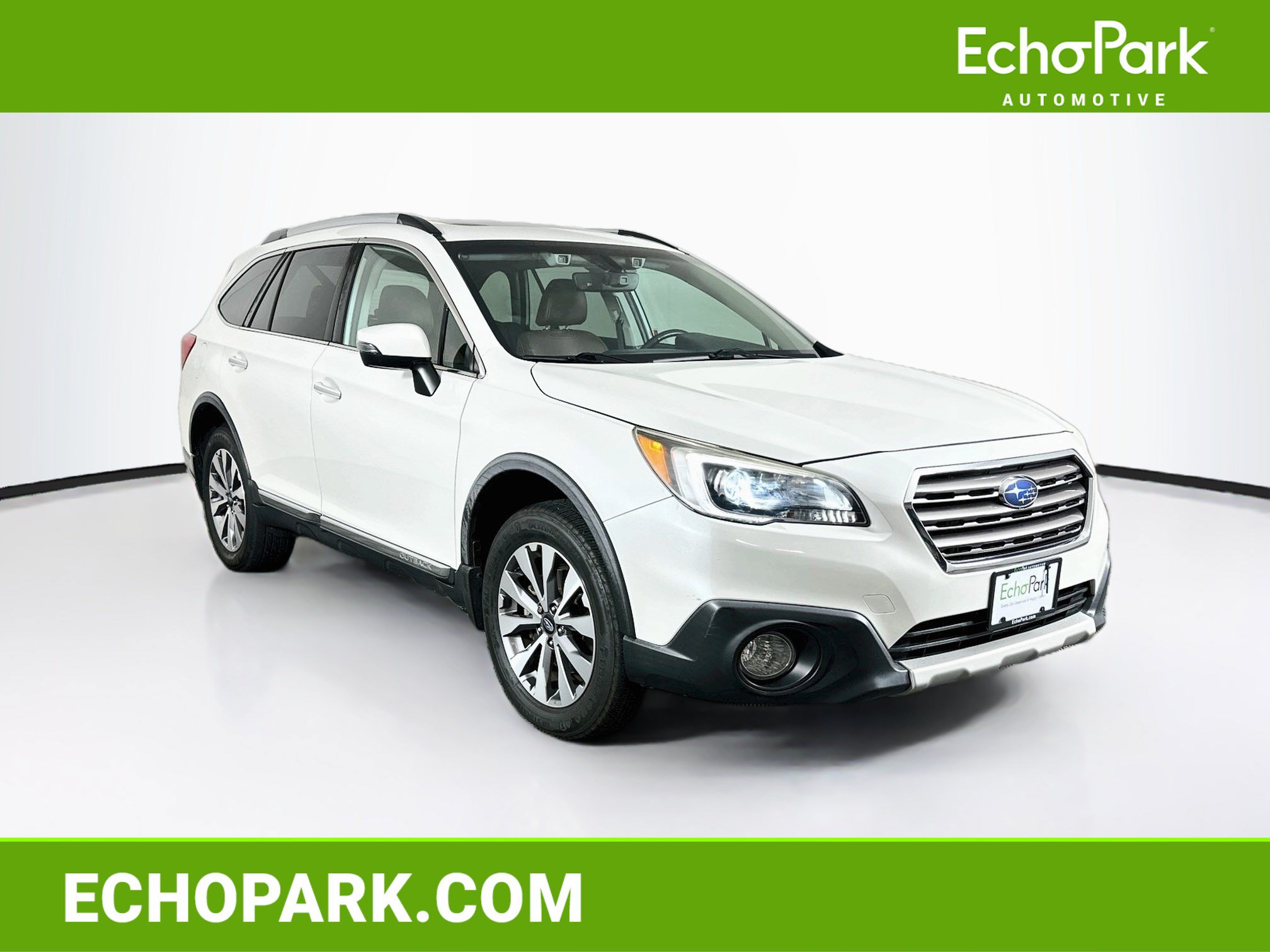 Used 2017 Subaru Outback 2.5i Touring AWD/4WD image 1