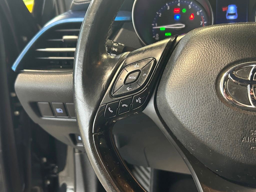 Used 2019 Toyota C-HR XLE FWD image 33