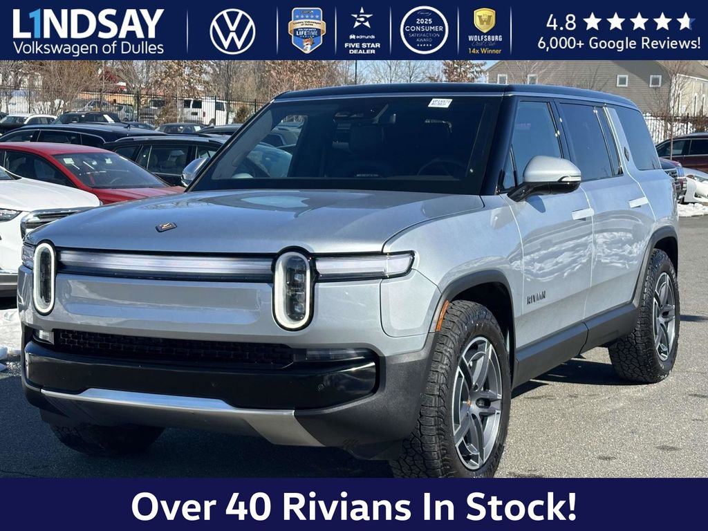 Used 2025 Rivian R1S Adventure image 4