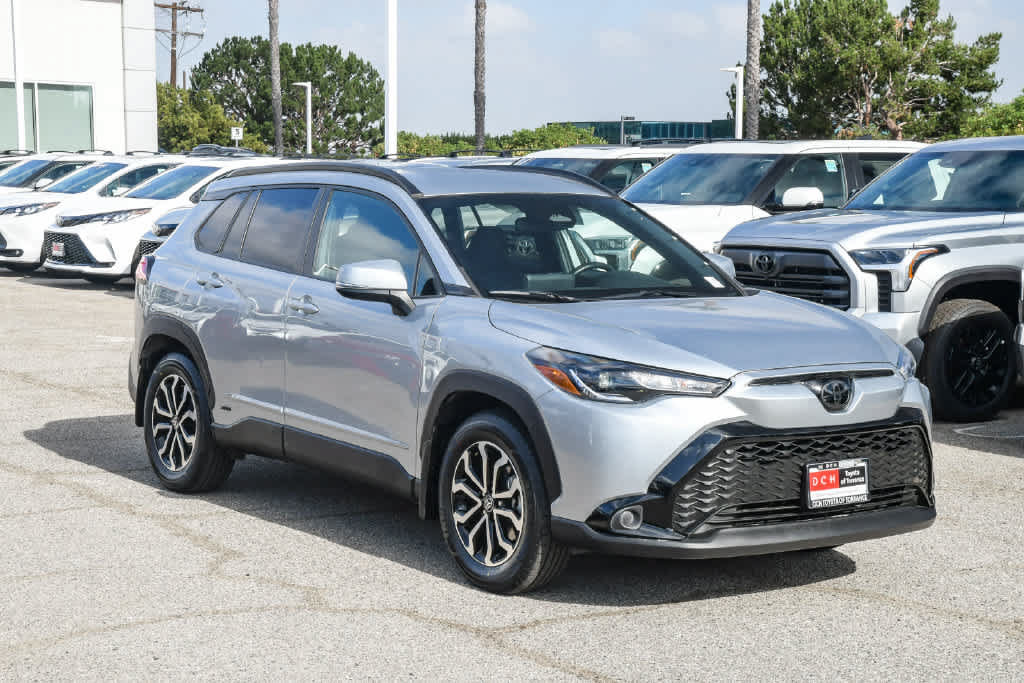 Certified 2023 Toyota Corolla Cross AWD Hybrid image 3