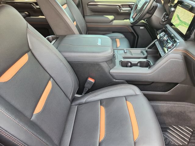 Used 2025 GMC Sierra 2500 AT4 w/ AT4 Premium Plus Package AWD/4WD image 14