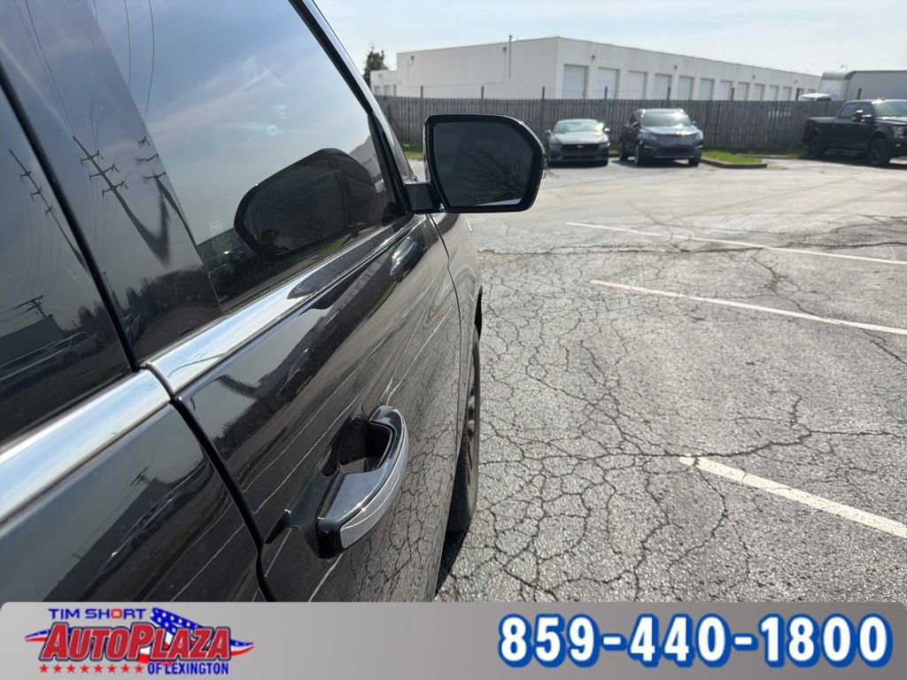 Used 2020 Ford Expedition Limited image 38