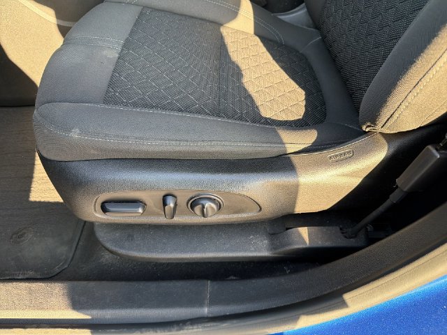 Used 2019 Chevrolet Blazer LT FWD image 36