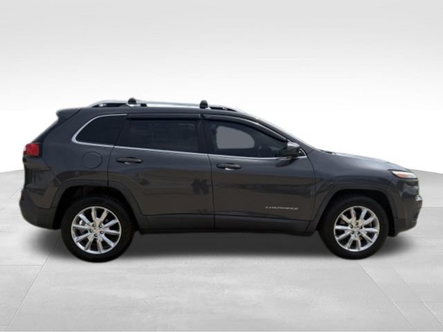 Used 2016 Jeep Cherokee Limited FWD image 19