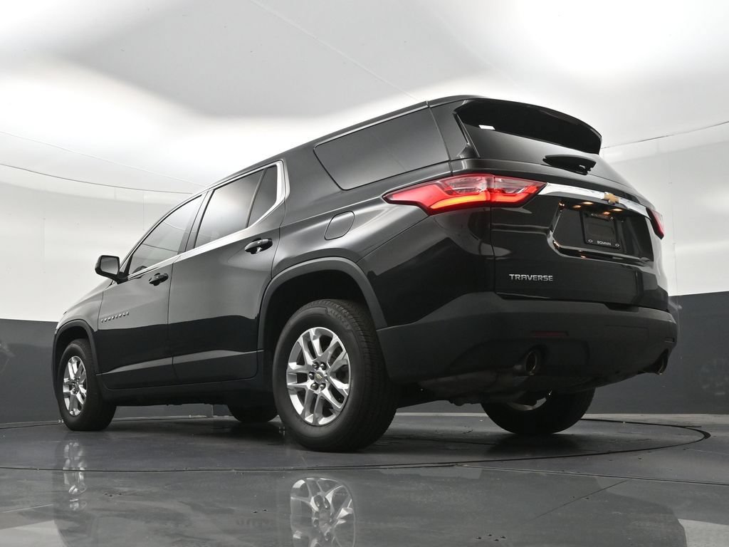 Used 2021 Chevrolet Traverse LS FWD image 26
