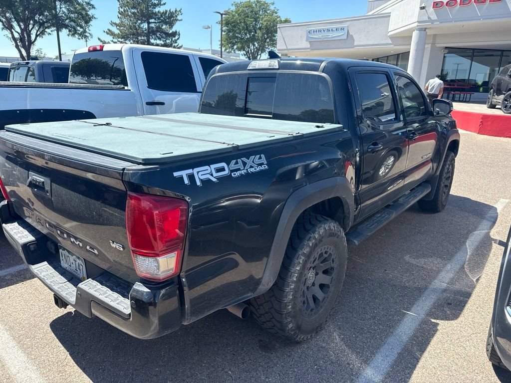 Used 2017 Toyota Tacoma TRD Off-Road AWD/4WD image 7