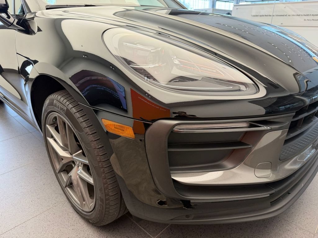 Used 2024 Porsche Macan Turbo AWD/4WD image 28