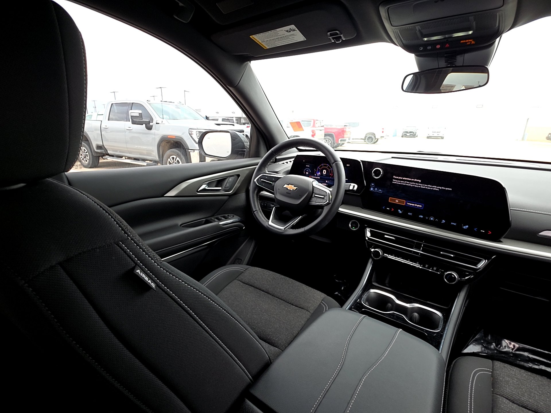 Used 2024 Chevrolet Traverse LT image 14