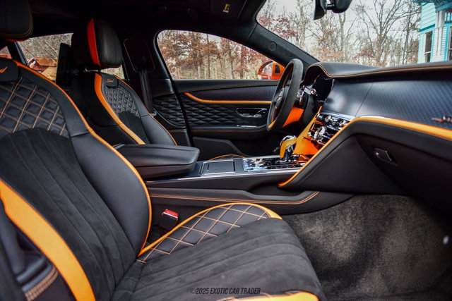 Used 2024 Bentley Flying Spur W12 image 30