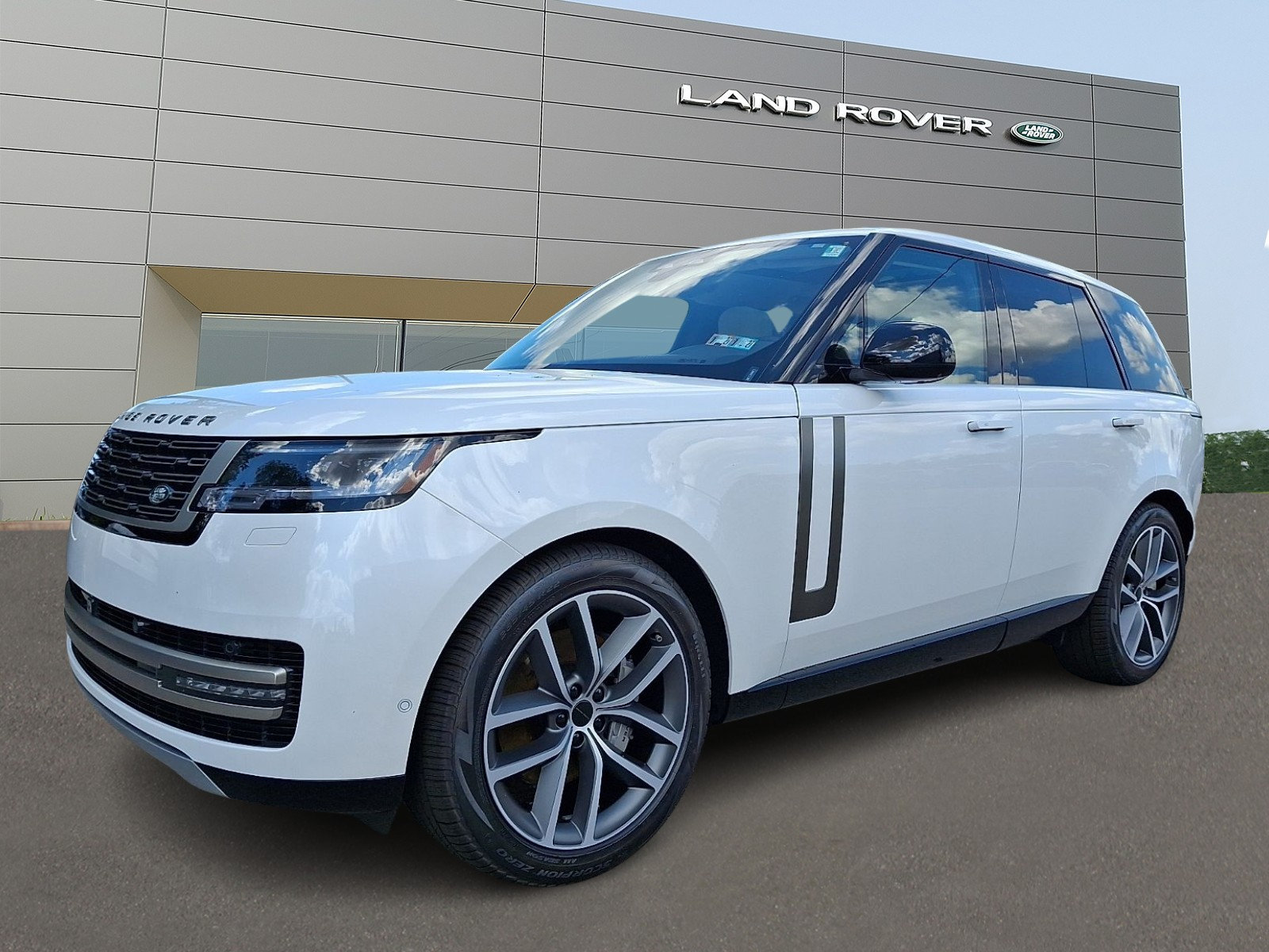 New 2026 Land Rover Range Rover SE AWD/4WD image 1